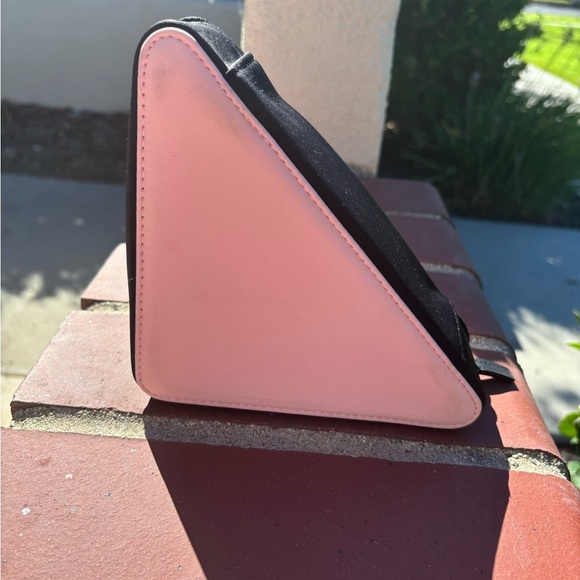 Prada cosmetic pouch - Picture 2 of 2